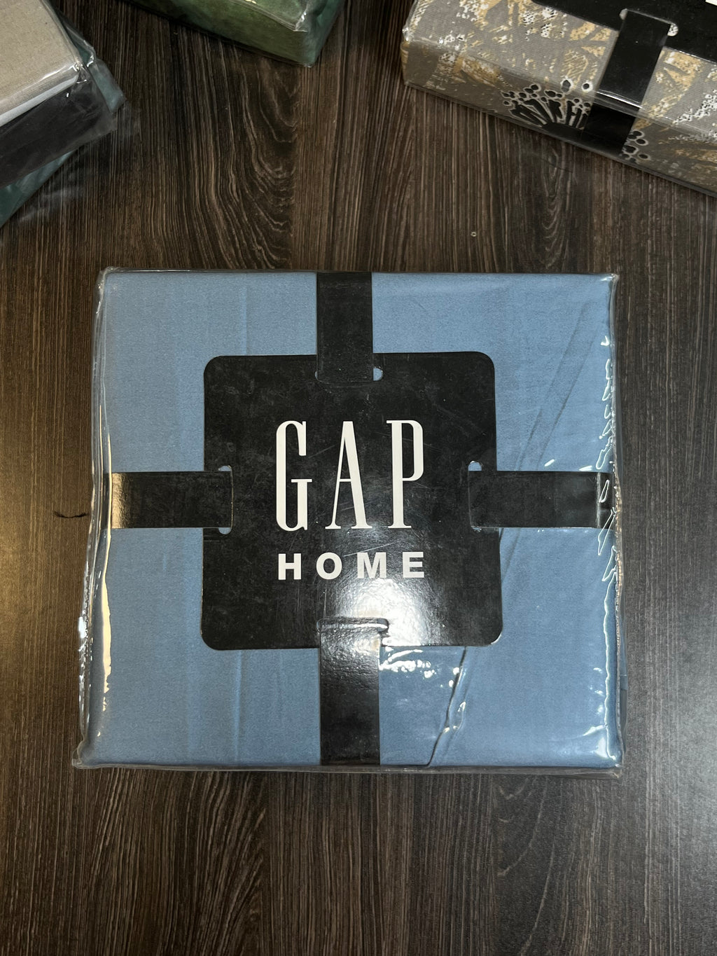 Original GAP Home Cotton Bedsheet Set – Imported | Standard Size | 2 Pillow Covers