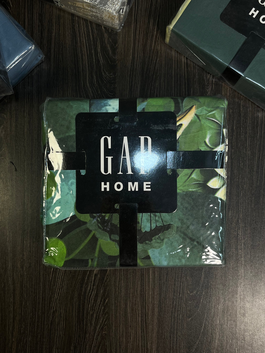Original GAP Home Cotton Bedsheet Set – Imported | Standard Size | 2 Pillow Covers