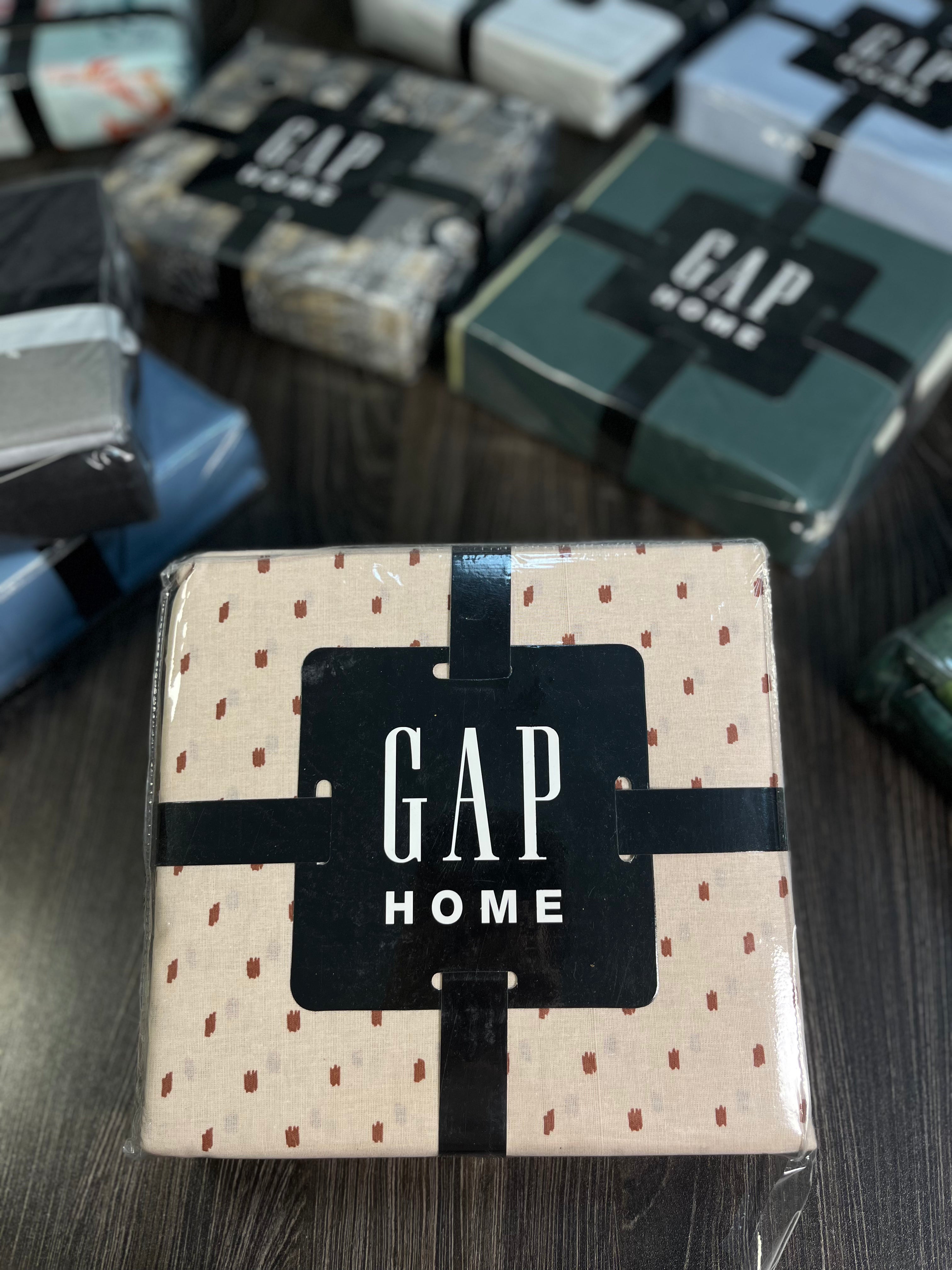 Original GAP Home Cotton Bedsheet Set – Imported | Standard Size | 2 Pillow Covers