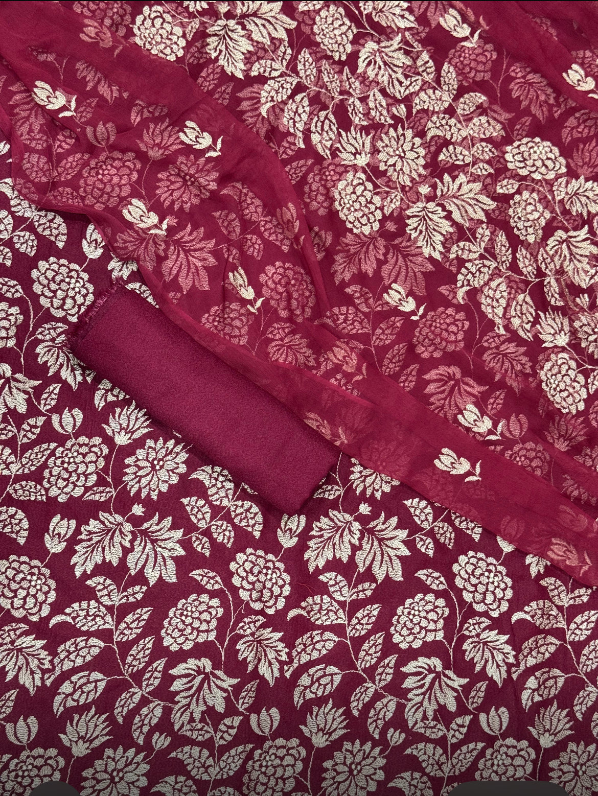 Bareeze Winter Karandi 3-Piece Suit – Elegant All-Over Karandi with Pure Chiffon Dupatta