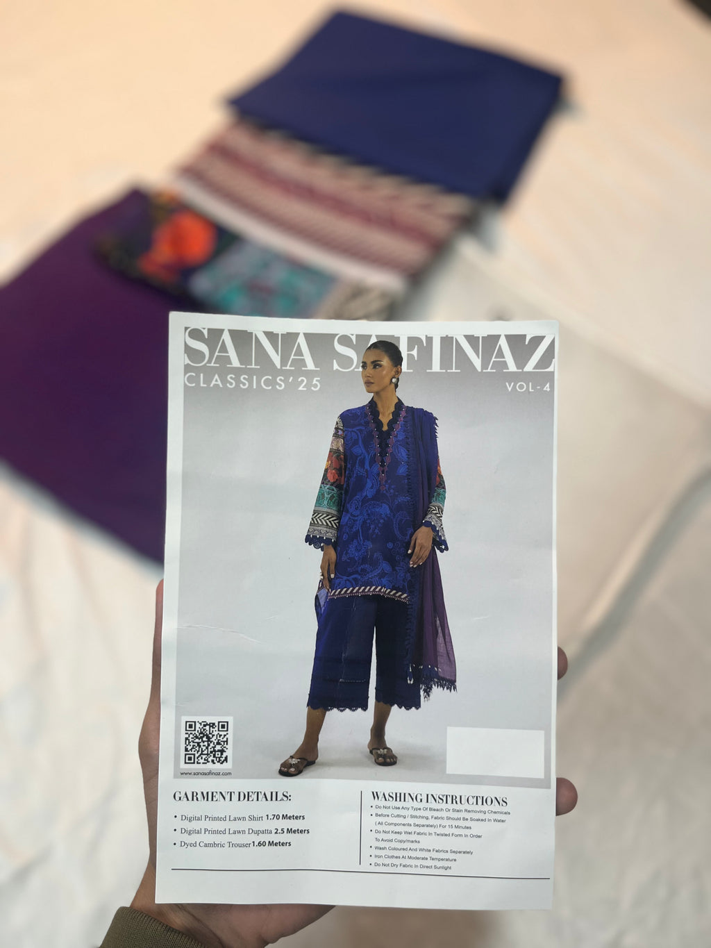 Sana Safinaz Digital Printed Lawn 3PC Unstitched Suit – Summer Luxury Collection