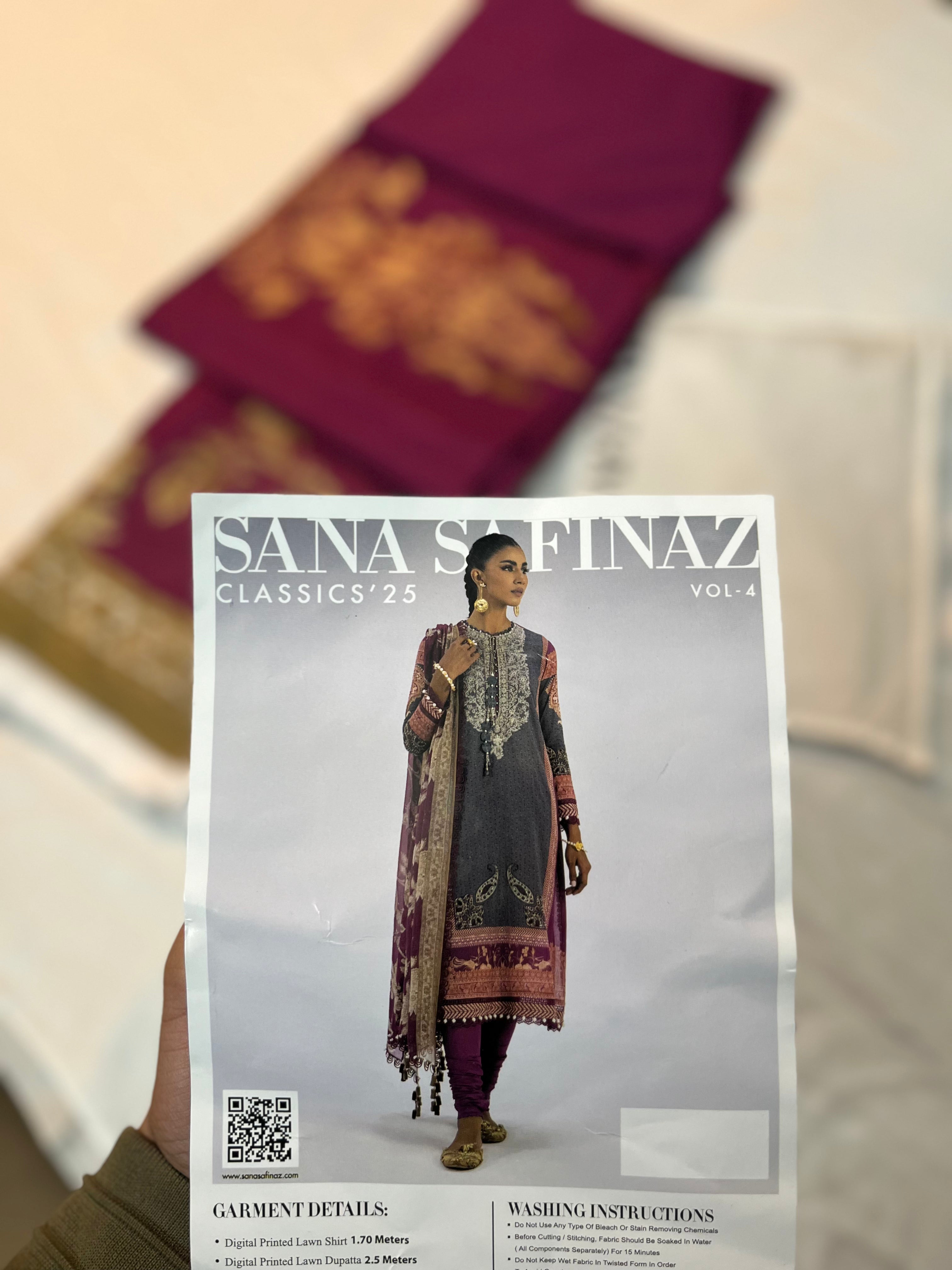 Sana Safinaz Digital Printed Lawn 3PC Unstitched Suit – Summer Luxury Collection