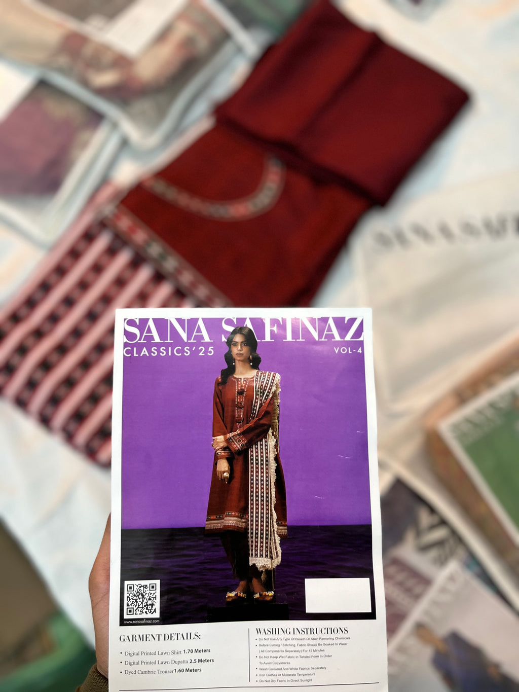 Sana Safinaz Digital Printed Lawn 3PC Unstitched Suit – Summer Luxury Collection