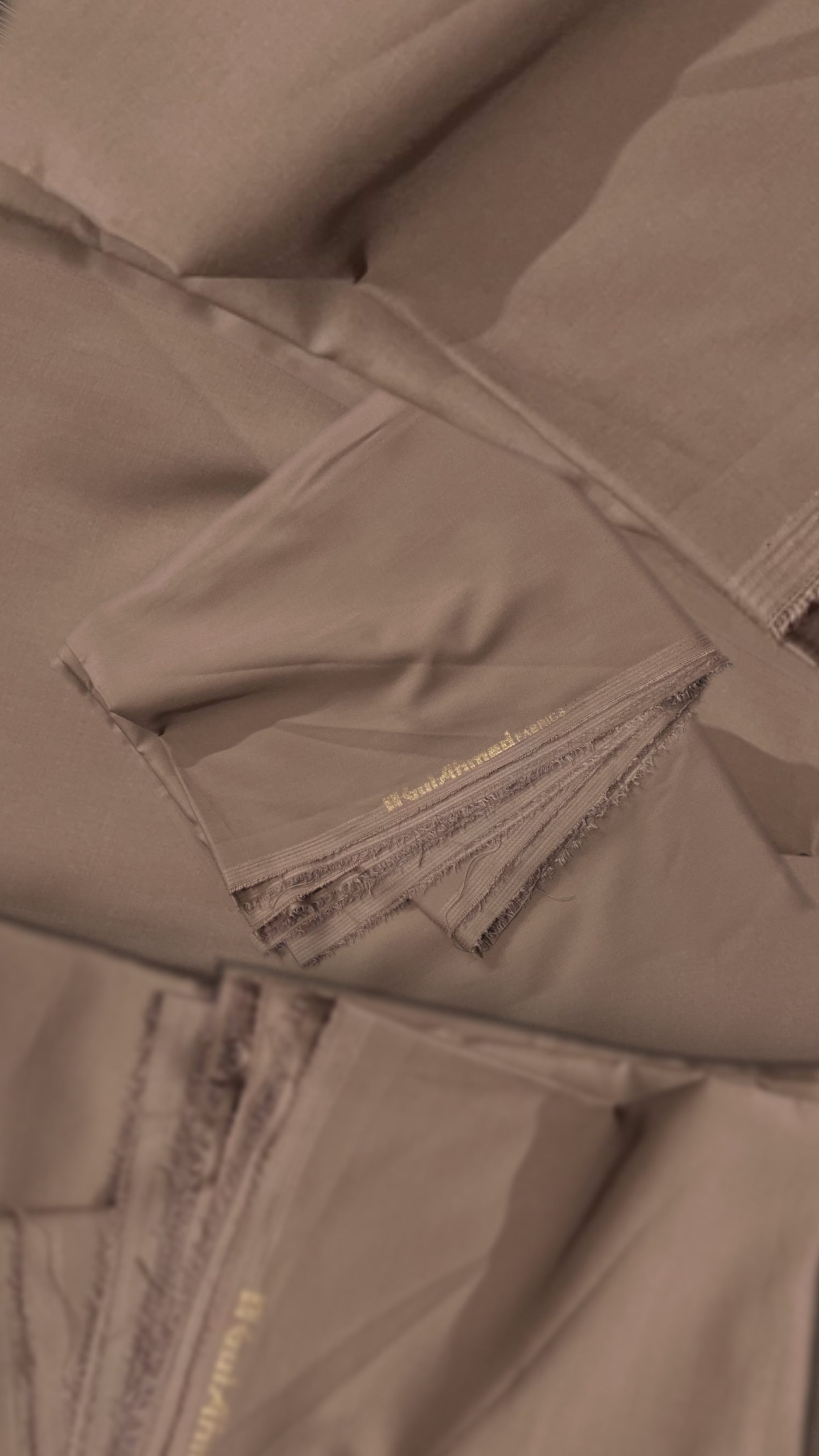 GulAhmed Men’s Unstitched Wash & Wear Suit – 4.25 Meter Premium Fabric