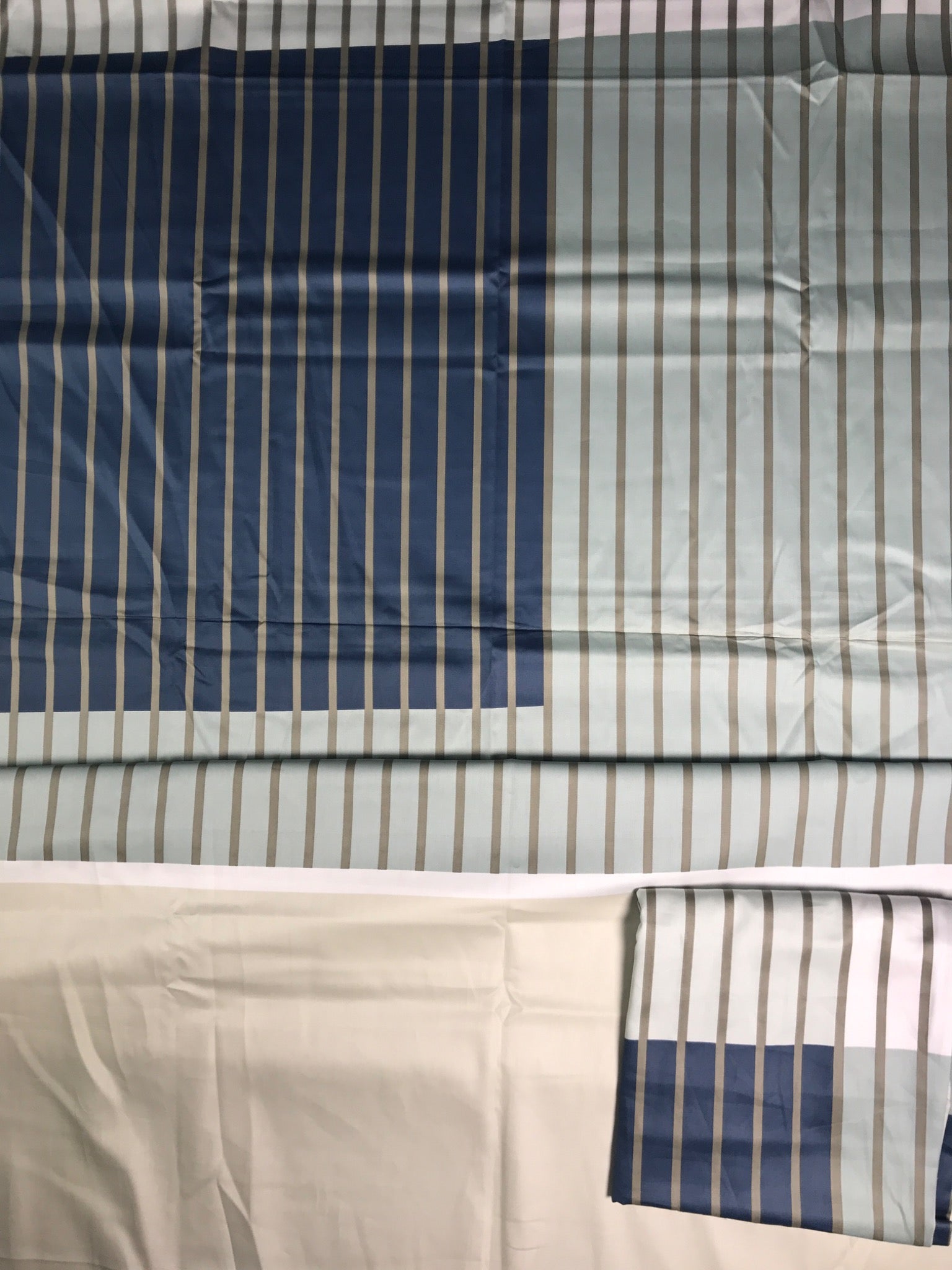 Original GAP Home Cotton Bedsheet Set – Imported | Standard Size | 2 Pillow Covers